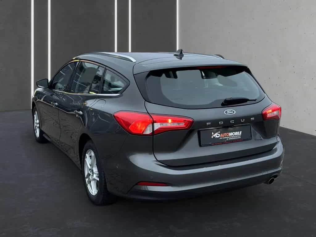 Ford Focus Turnier Cool & Connect+1HD+WINTER.P+RFK 11/2019-photo-3