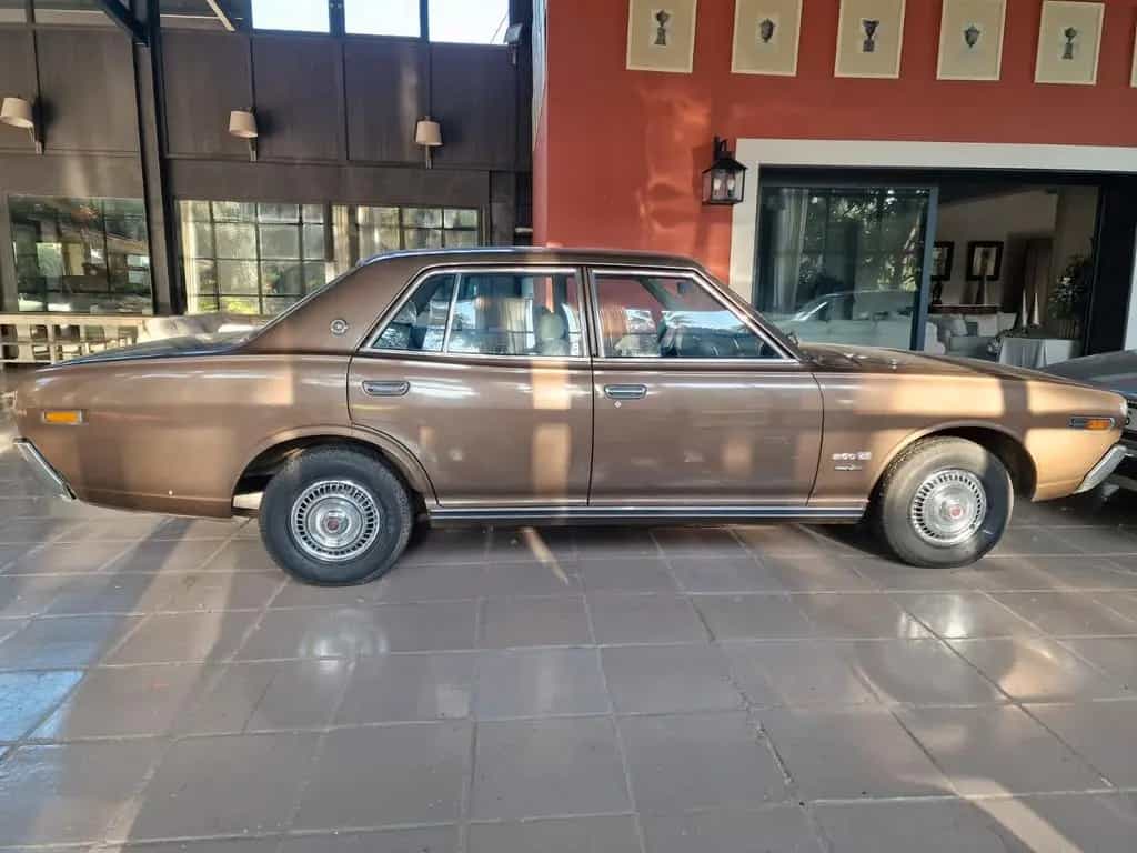 Datsun 260 C 08/1974-photo-7