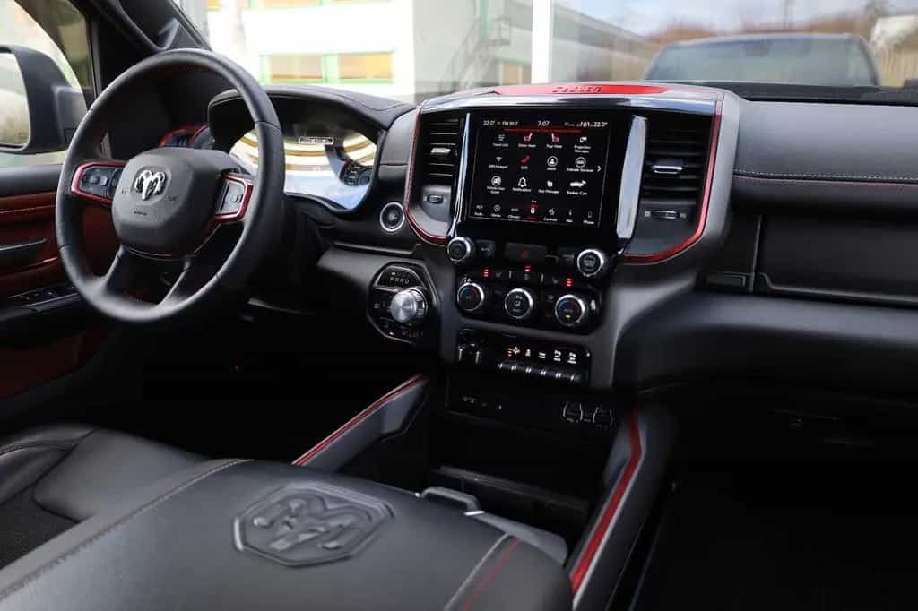 Dodge RAM 5.7 Rebel/BRC GAS/AIRMATIC/SHZ/LHZ/WIFI/R18 10/2019-photo-17