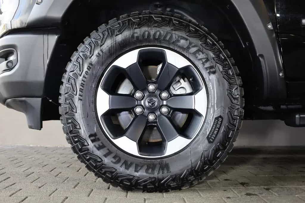 Dodge RAM 5.7 Rebel/BRC GAS/AIRMATIC/SHZ/LHZ/WIFI/R18 10/2019-photo-3