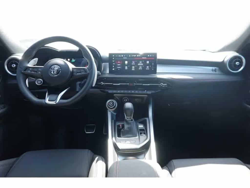 Alfa Romeo Tonale Mild EU6e Tributo Italiano 1.5 VGT Hybrid 03/2025-photo-13