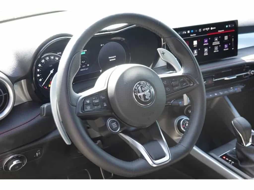 Alfa Romeo Tonale Mild EU6e Tributo Italiano 1.5 VGT Hybrid 03/2025-photo-15