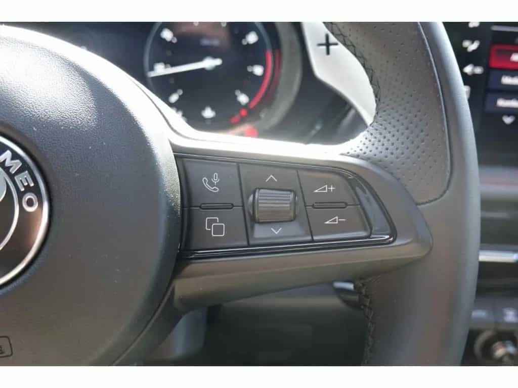 Alfa Romeo Tonale Mild EU6e Tributo Italiano 1.5 VGT Hybrid 03/2025-photo-18
