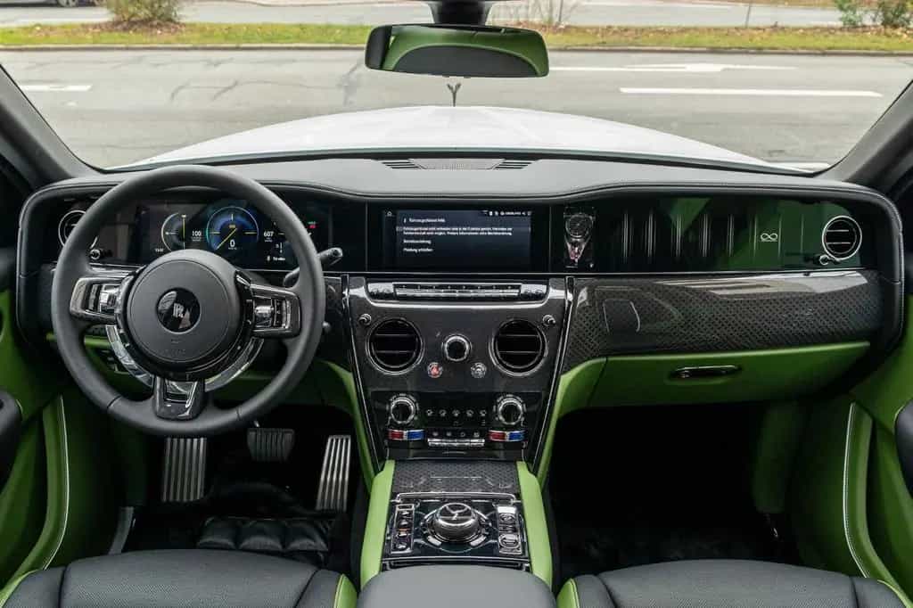 Rolls-Royce Cullinan II / FACELIFT / 4 SEATS / BLACK BADGE 11/2024-photo-14