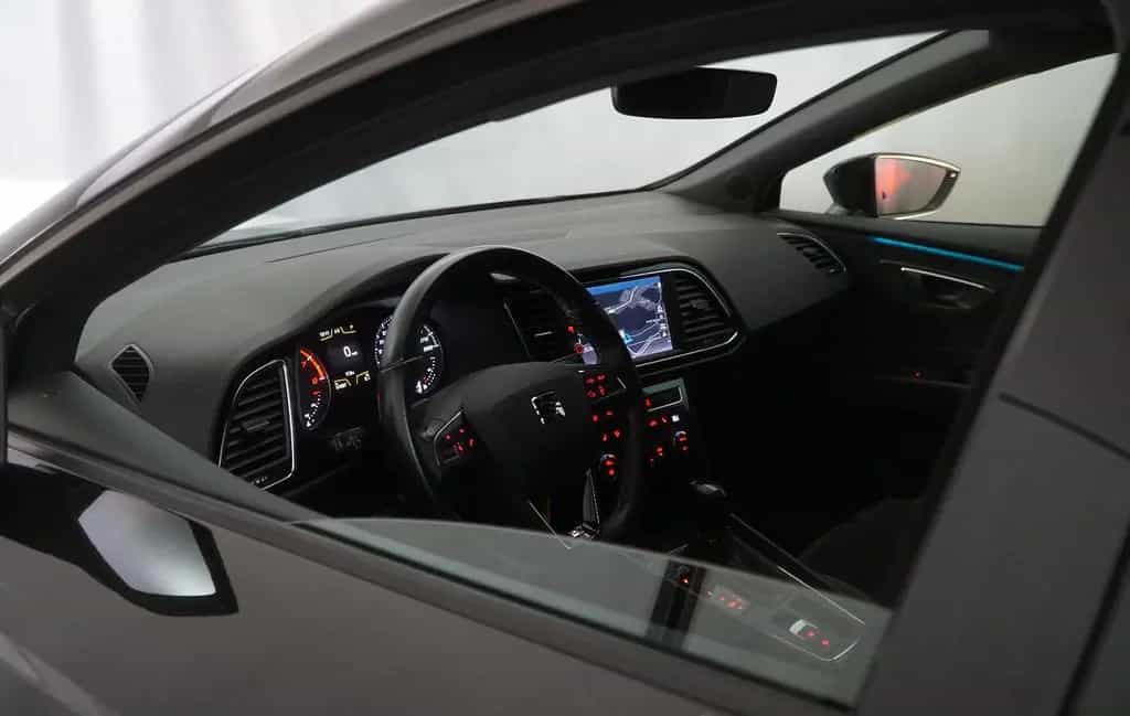 Seat Leon ST Cupra 300 4Drive 12/2017-photo-10