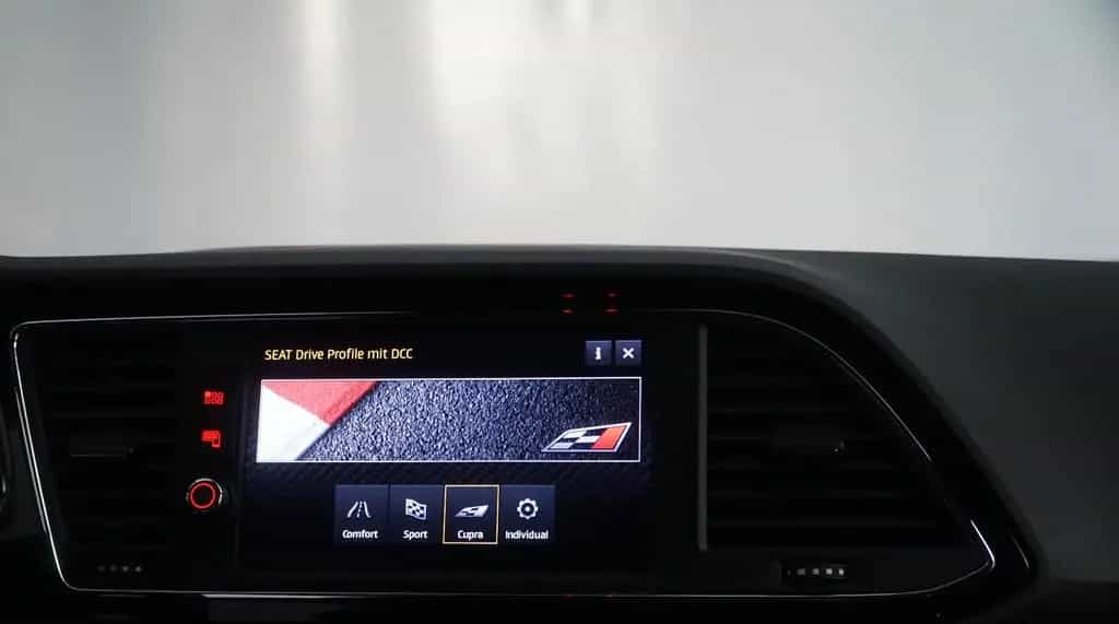 Seat Leon ST Cupra 300 4Drive 12/2017-photo-16