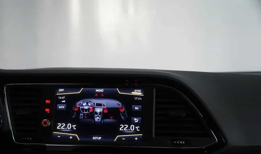 Seat Leon ST Cupra 300 4Drive 12/2017-photo-17