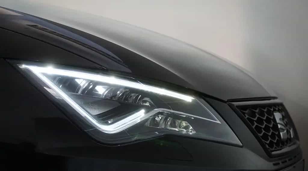Seat Leon ST Cupra 300 4Drive 12/2017-photo-2