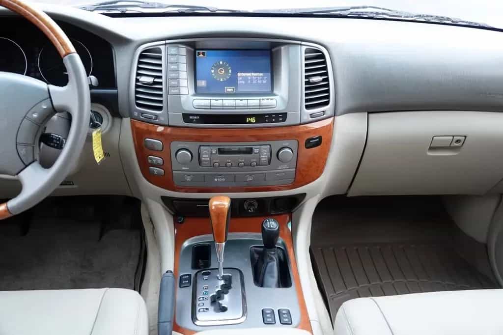 Lexus LX 470 06/2005-photo-8