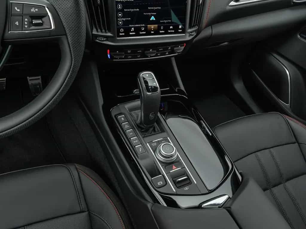 Maserati Levante Modena Ultima MY 2024 04/2024-photo-9