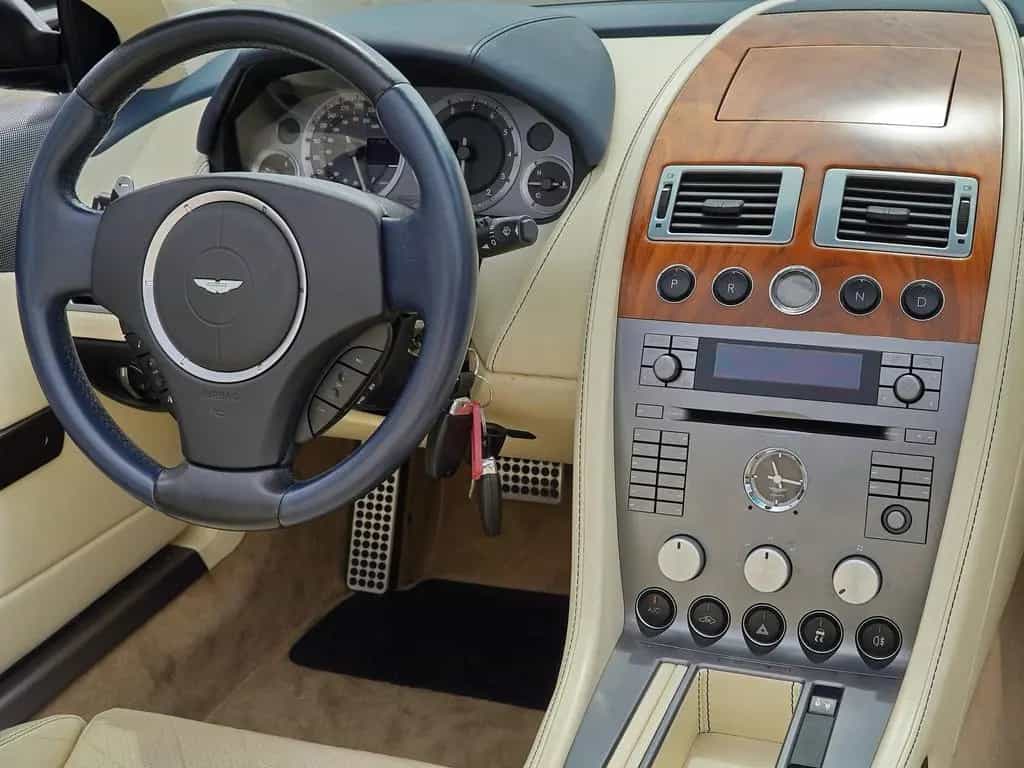 Aston Martin DB9 Volante 04/2006-photo-11
