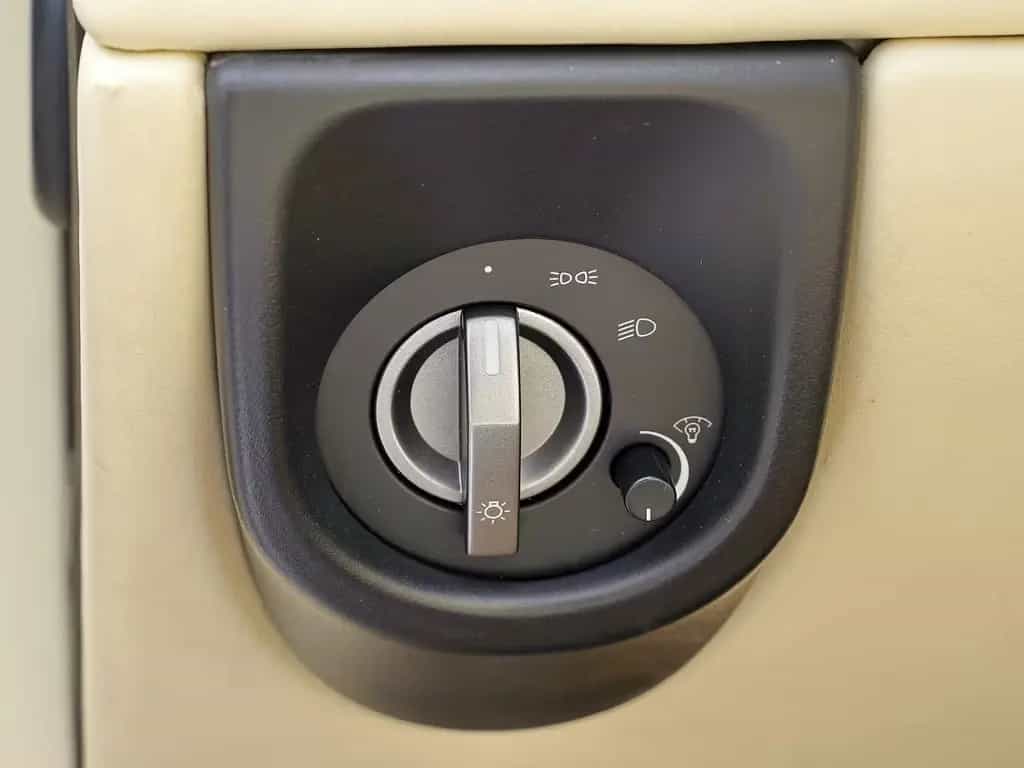 Aston Martin DB9 Volante 04/2006-photo-17