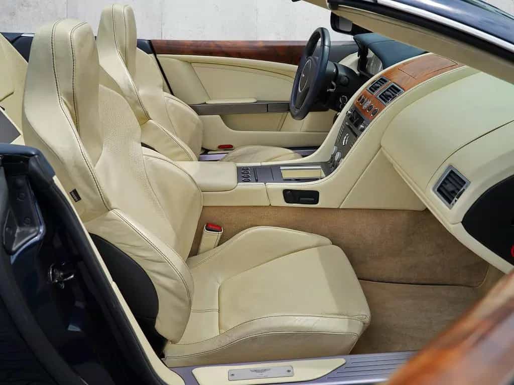 Aston Martin DB9 Volante 04/2006-photo-8