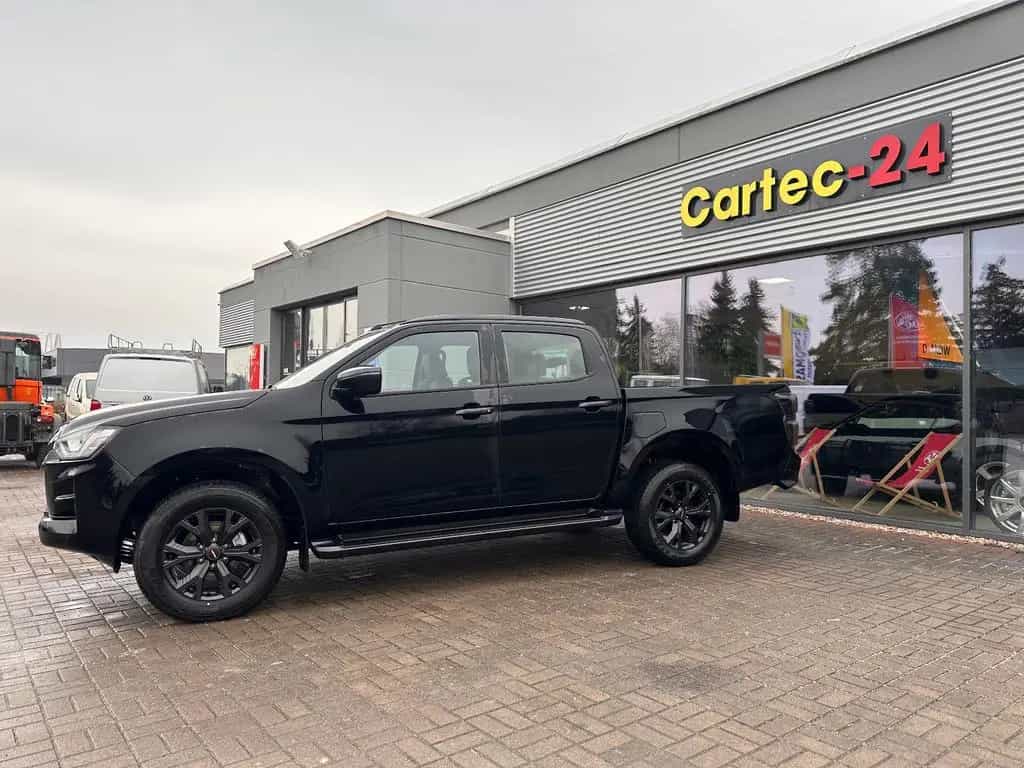 Isuzu D-Max Double Cab 4WD LS 09/2024-photo-2