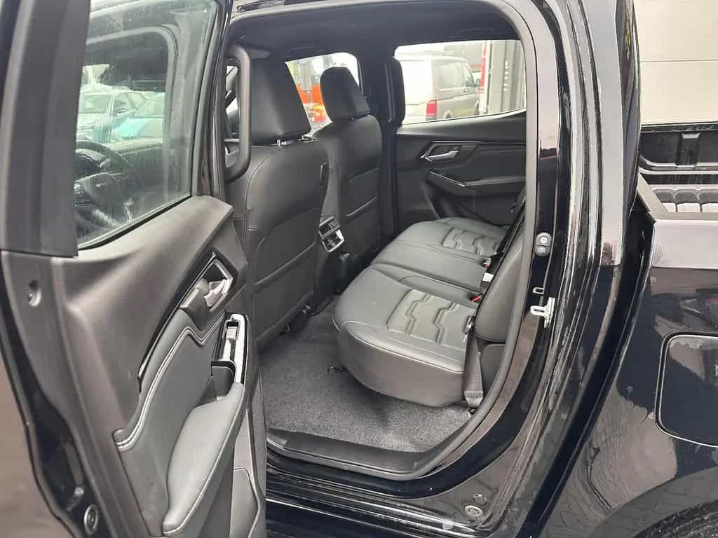 Isuzu D-Max Double Cab 4WD LS 09/2024-photo-5