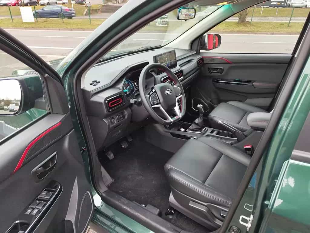 SWM G03 PDC KLIMA LEDER ALU KAMERA PANO 7-SITZER 02/2025-photo-7