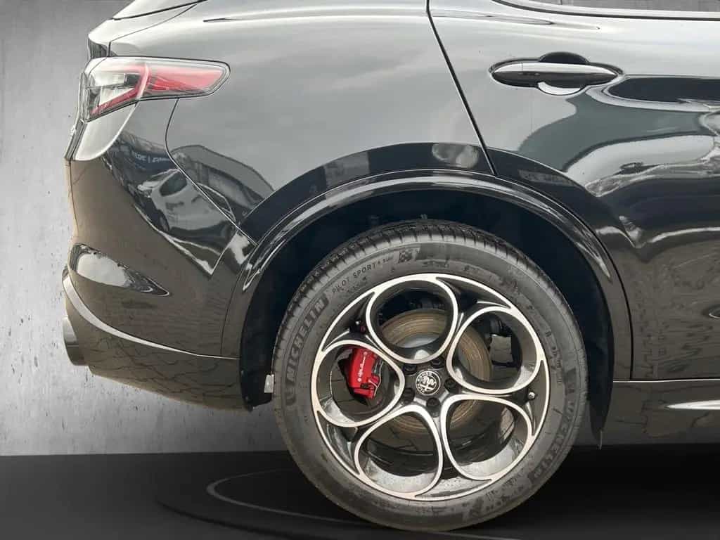 Alfa Romeo Stelvio MY24 VELOCE 2.0 Turbo *AHK*SHZ*20'' LM* 02/2025-photo-18