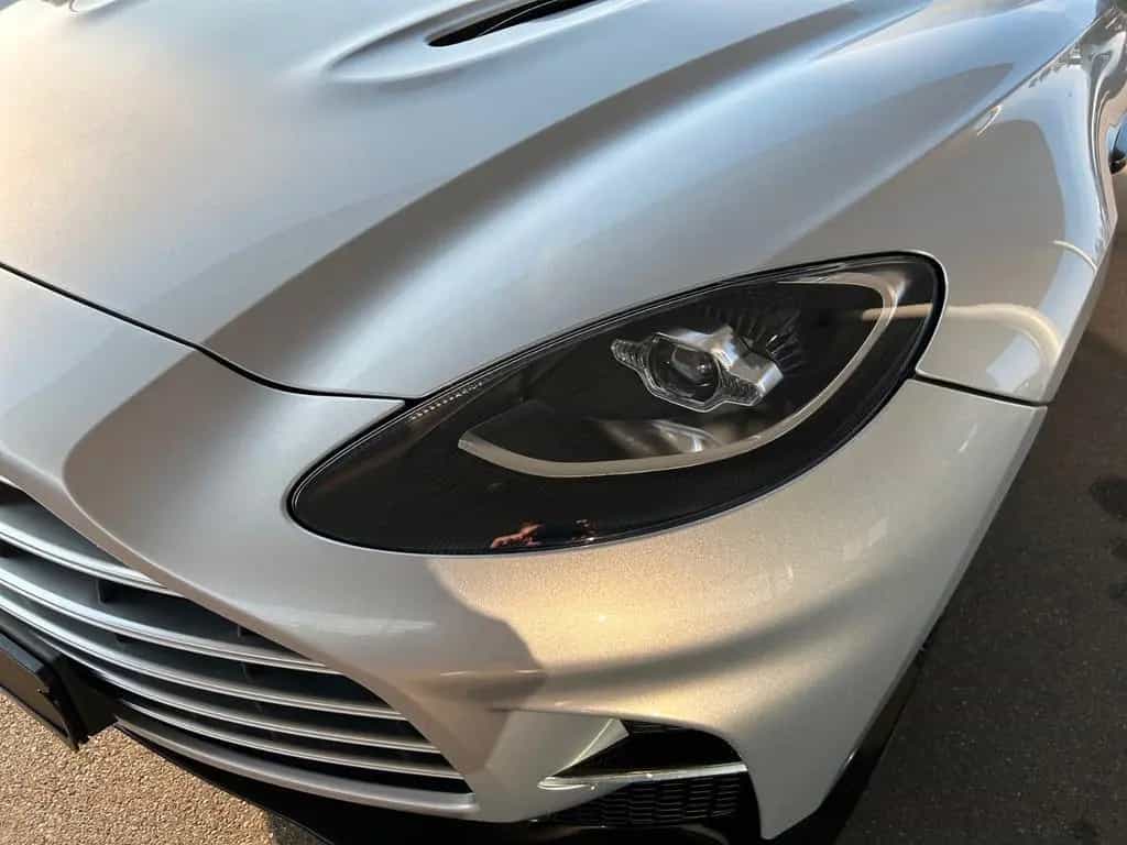 Aston Martin DBX 707 04/2025-photo-5