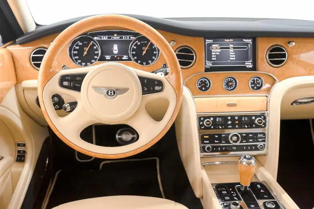 Bentley Mulsanne - Glacier White, Flying 'B' 03/2012-photo-12