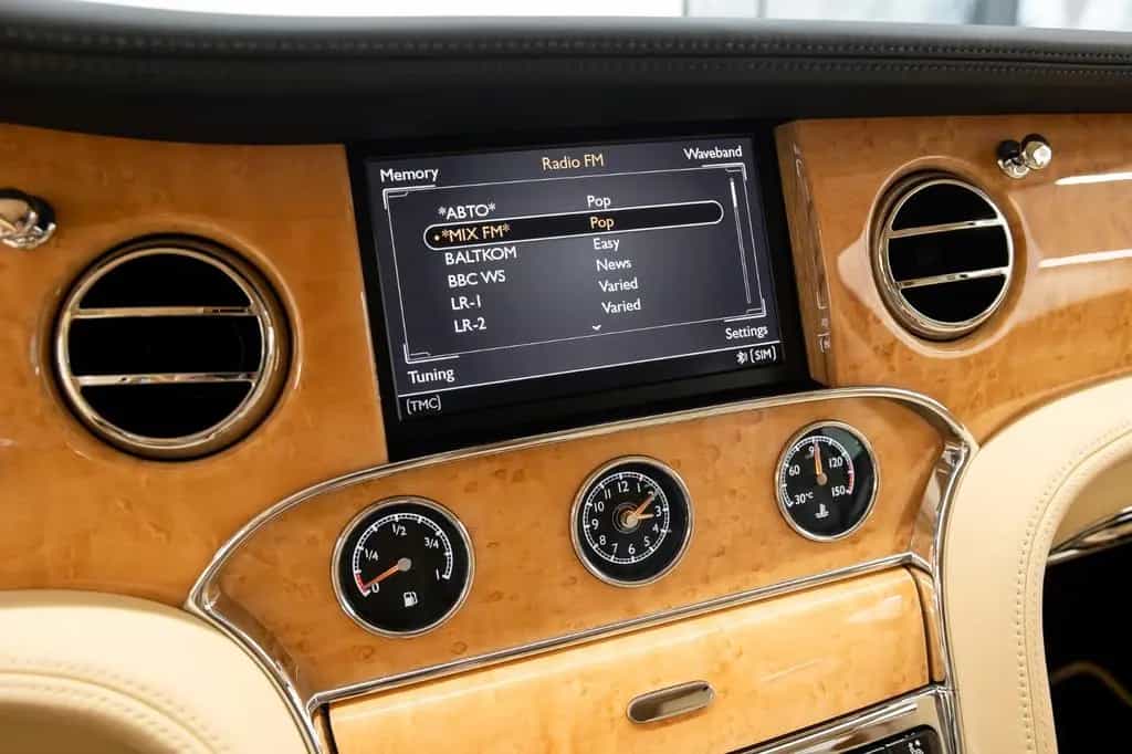 Bentley Mulsanne - Glacier White, Flying 'B' 03/2012-photo-13