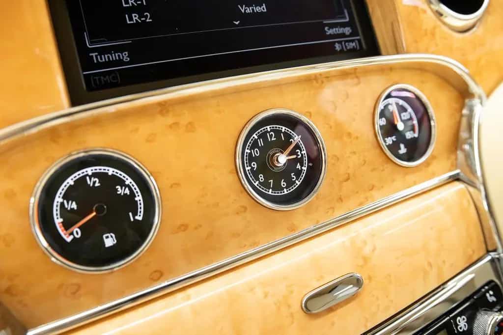 Bentley Mulsanne - Glacier White, Flying 'B' 03/2012-photo-14