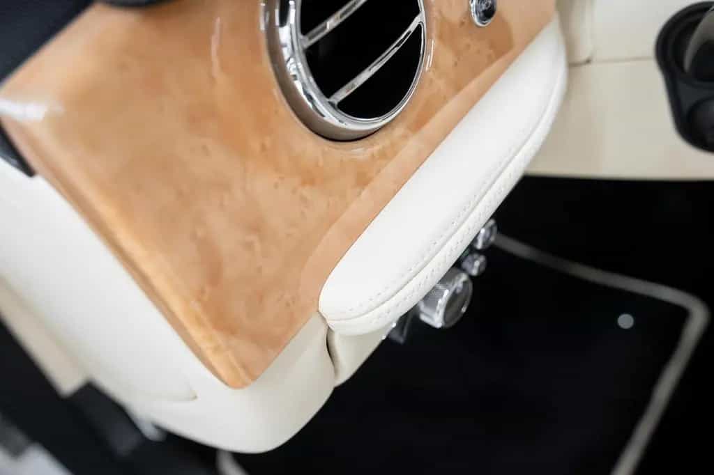 Bentley Mulsanne - Glacier White, Flying 'B' 03/2012-photo-18