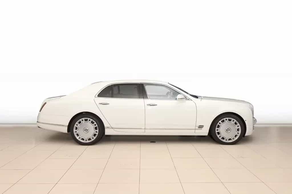 Bentley Mulsanne - Glacier White, Flying 'B' 03/2012-photo-3