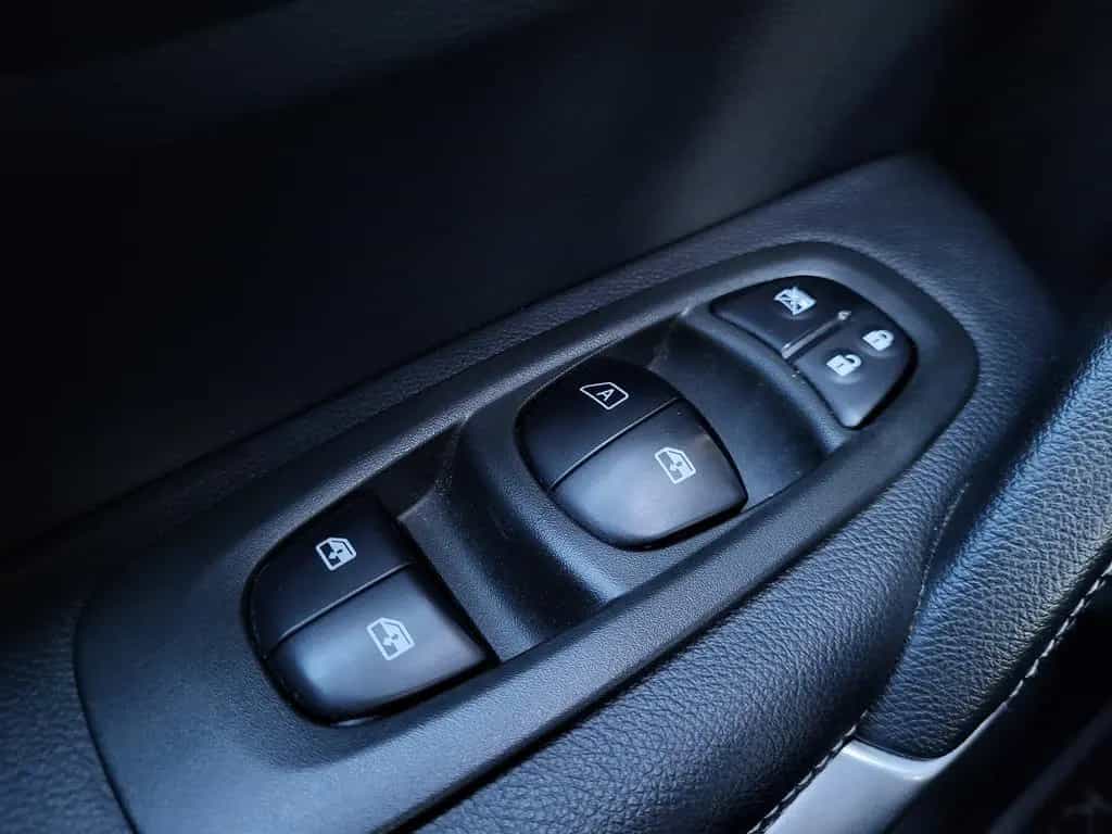 Renault Kadjar Bose Edition//NAVI/GARANTIE/ALU/KAMERA// 01/2018-photo-9
