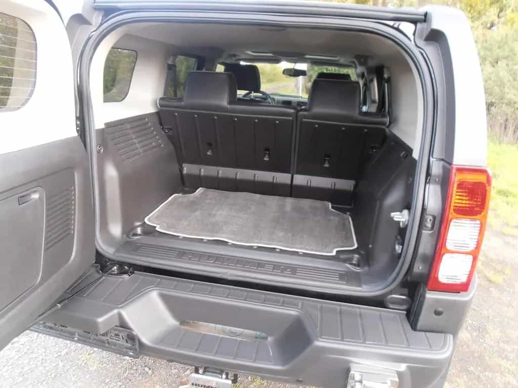 Hummer H3 Alpha Luxury Modell Last Edition 05/2012-photo-10