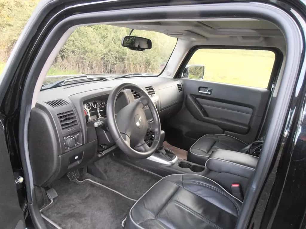 Hummer H3 Alpha Luxury Modell Last Edition 05/2012-photo-3
