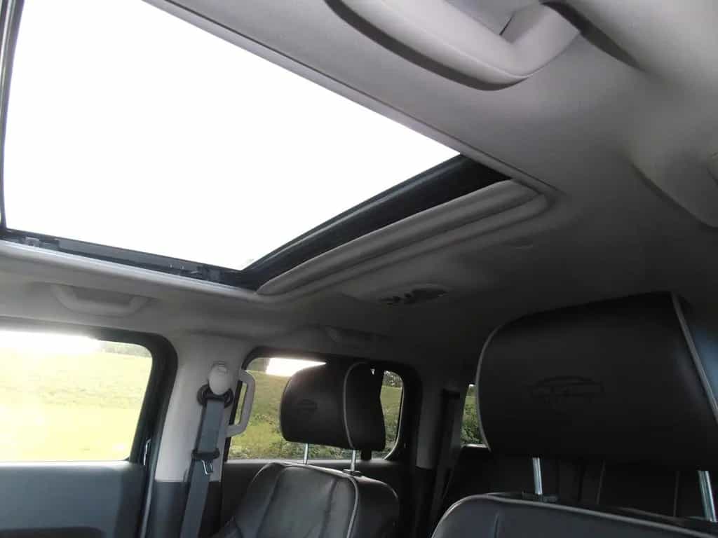 Hummer H3 Alpha Luxury Modell Last Edition 05/2012-photo-7