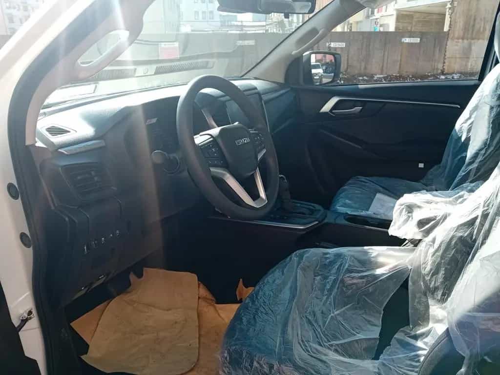 Isuzu D-Max SpaceCab LS sofort bis 18%Nachlass auf UVP 01/2026-photo-4