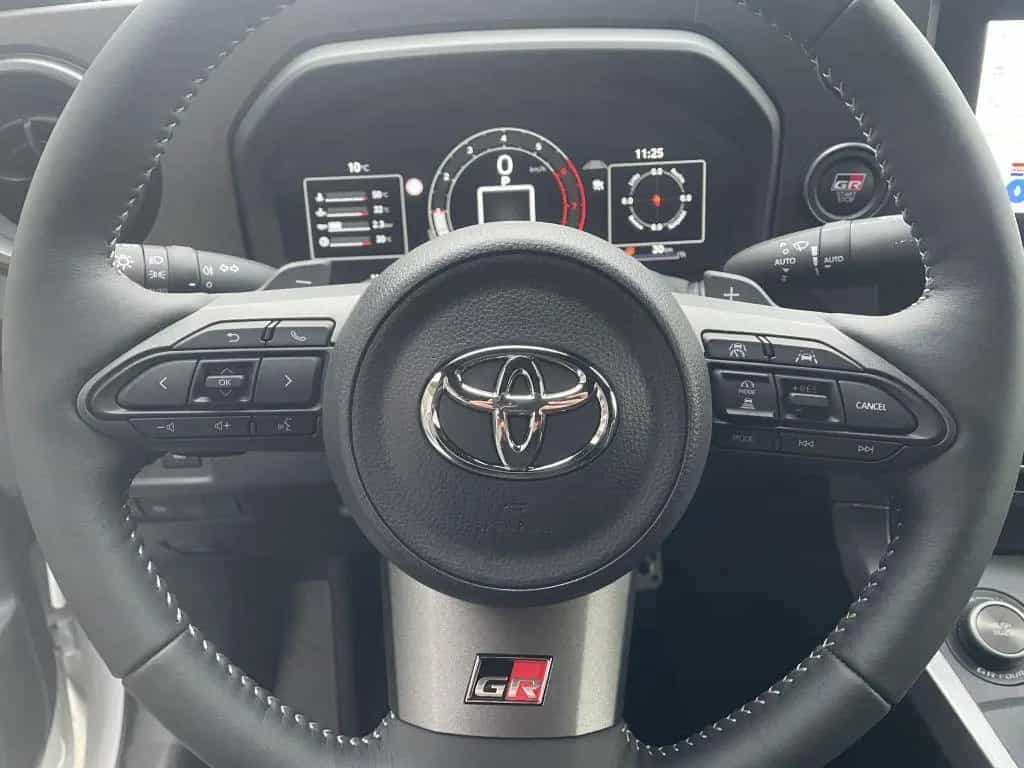 Toyota Yaris GR Yaris Automatik*BBS*CONVENIENCE-P*ROTE NAHT 09/2024-photo-15