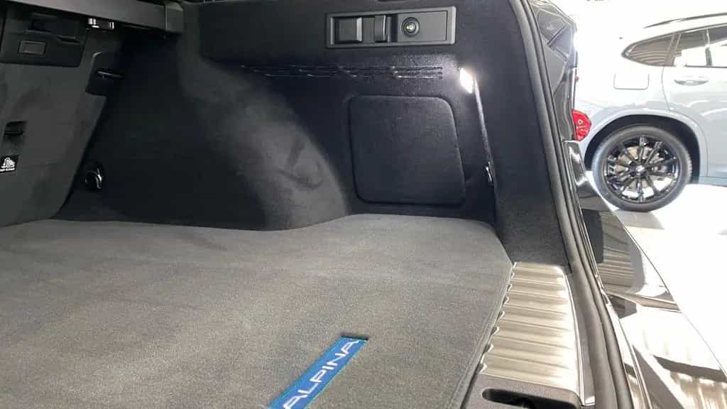 ALPINA D3 S Allrad Touring 20 Zoll AHK HiFi h/k Pano 09/2025-photo-19