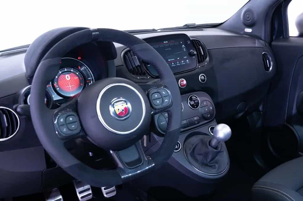 Abarth 500 695 75 Anniversario 07/2024-photo-11