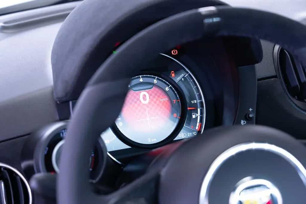 Abarth 500 695 75 Anniversario 07/2024-photo-13