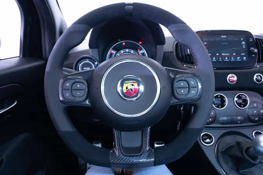 Abarth 500 695 75 Anniversario 07/2024-photo-16