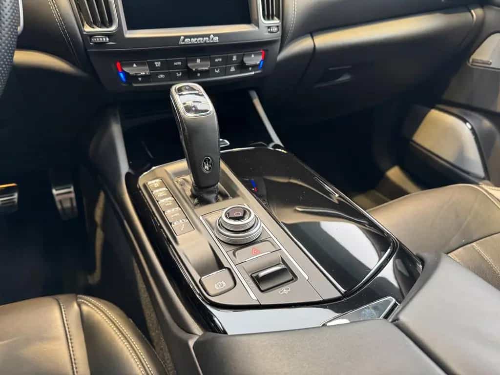 Maserati Levante S Q4 09/2020-photo-14