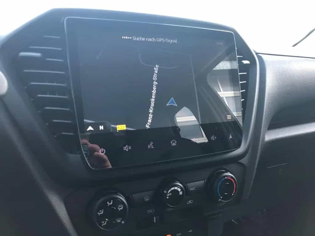 Isuzu D-Max Space Cab L AT mit Systemkoffer Modell 24 null-photo-18