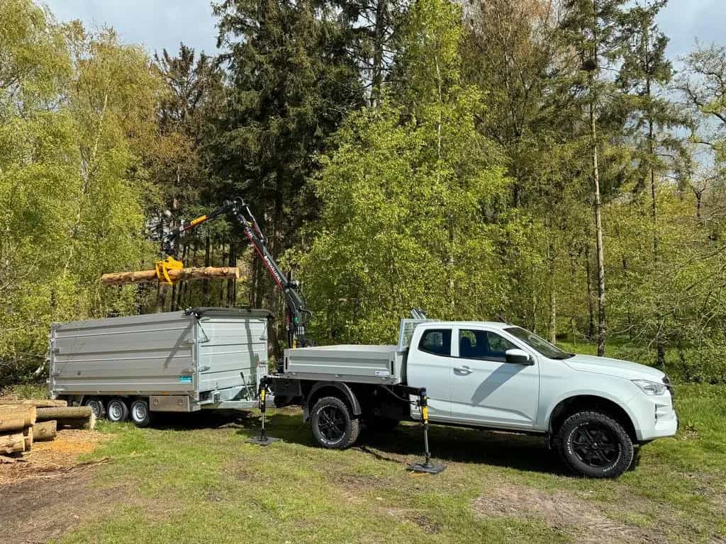 Isuzu D-Max Space Cab LS AT BIG-MAX Forstkran Greifer 11/2024-photo-4