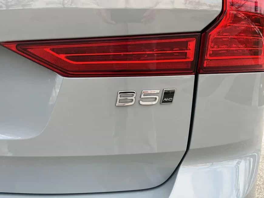 Volvo XC60 B5 B AWD Core 02/2025-photo-20
