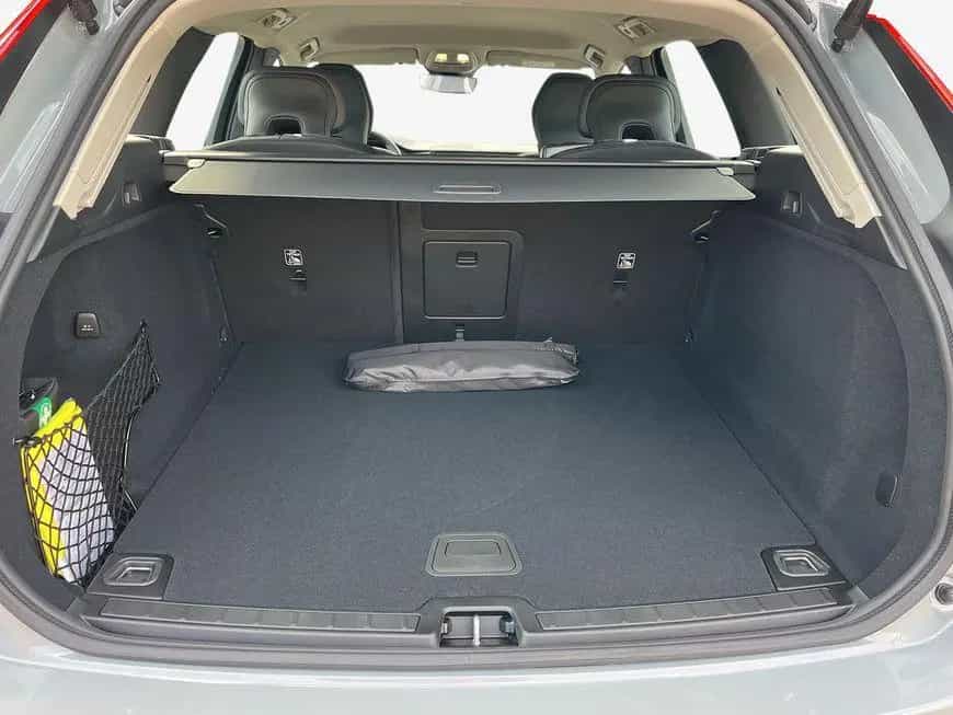 Volvo XC60 B5 B AWD Core 02/2025-photo-8