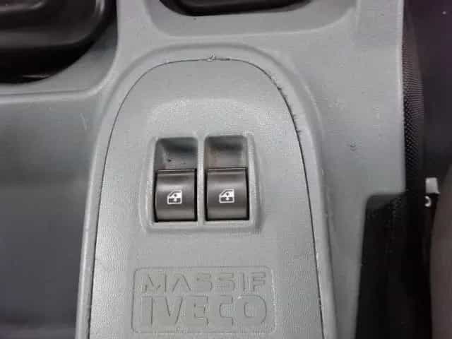 Iveco Massif 145PS 4x4 AHK-luftgebremst 03/2011-photo-15