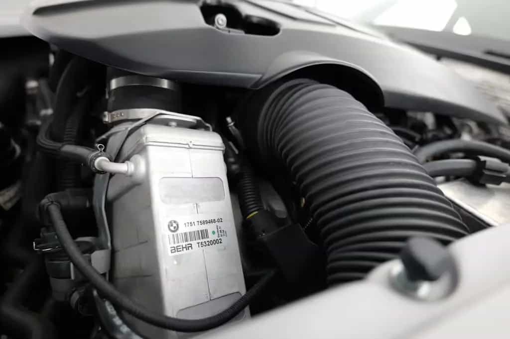 Wiesmann MF 5 - 555PS - 19% Mwst ausweisbar 04/2012-photo-17