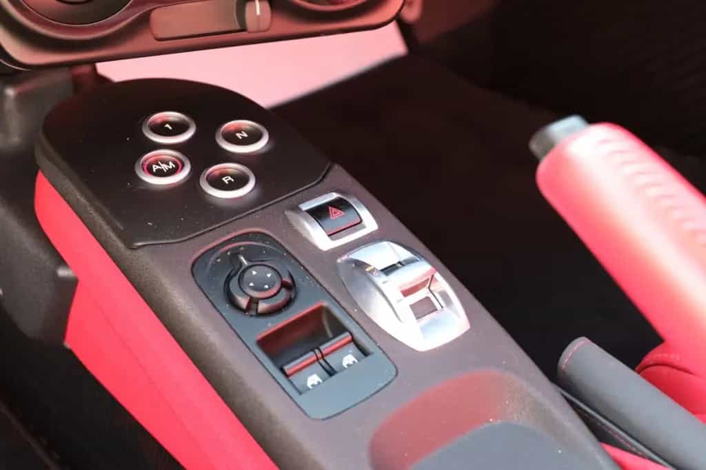 Alfa Romeo 4C Coupé*Leder*Carbon*SportAbgasanlage*LED*TOP* 10/2015-photo-15