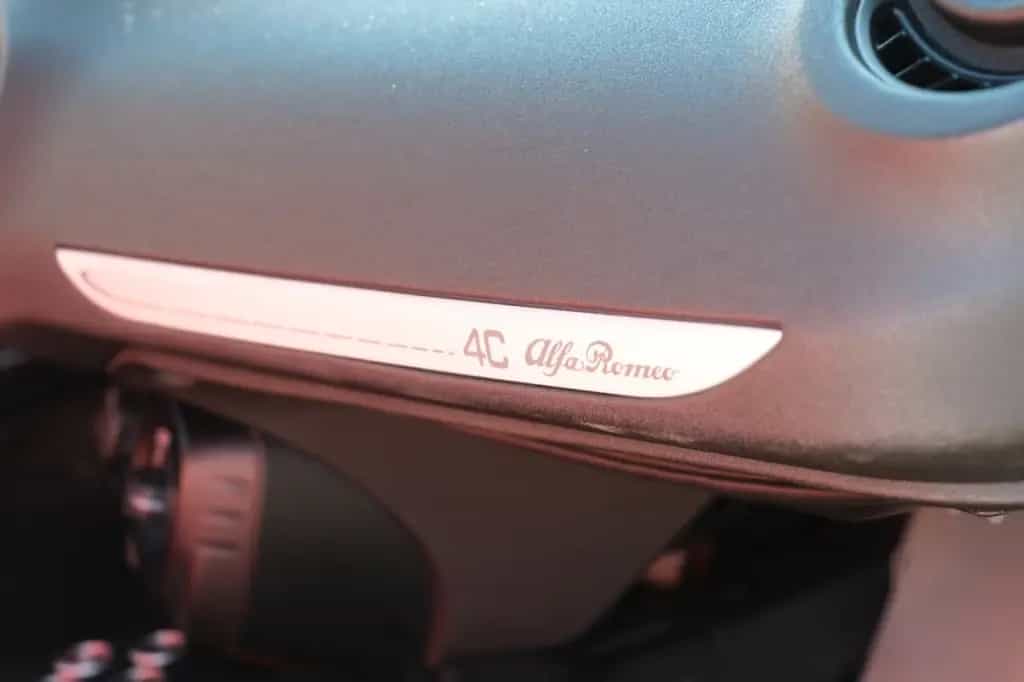 Alfa Romeo 4C Coupé*Leder*Carbon*SportAbgasanlage*LED*TOP* 10/2015-photo-18