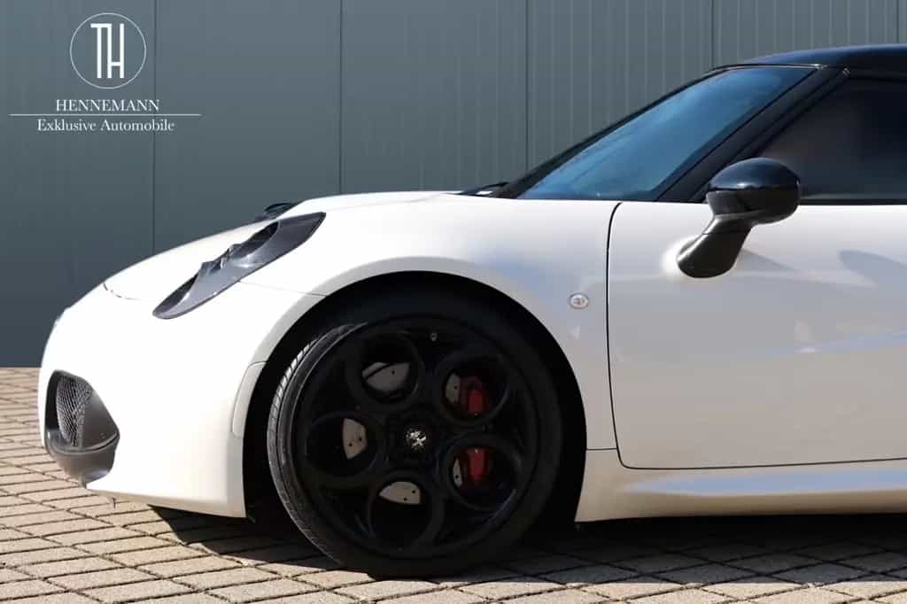 Alfa Romeo 4C Coupé*Leder*Carbon*SportAbgasanlage*LED*TOP* 10/2015-photo-5