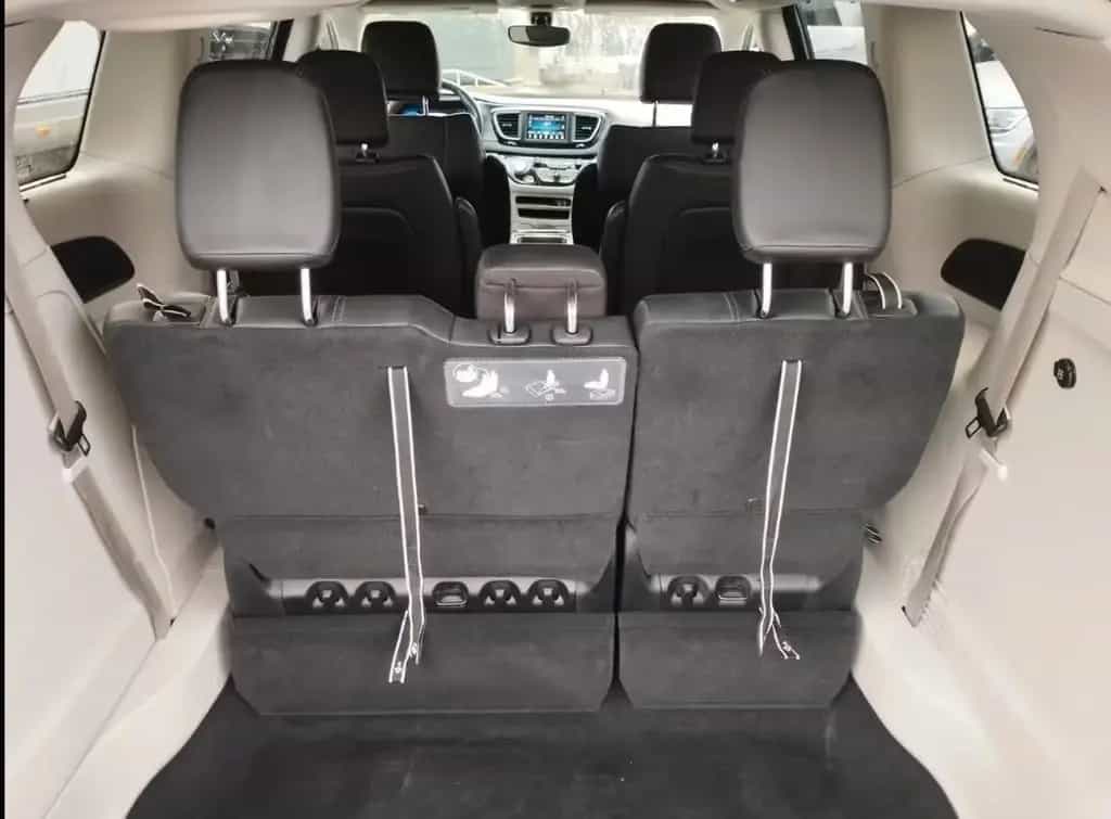 Chrysler Pacifica Leder 9 Gang viele extras 07/2020-photo-13