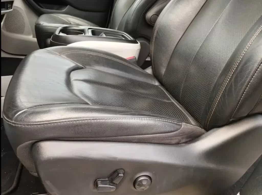 Chrysler Pacifica Leder 9 Gang viele extras 07/2020-photo-2