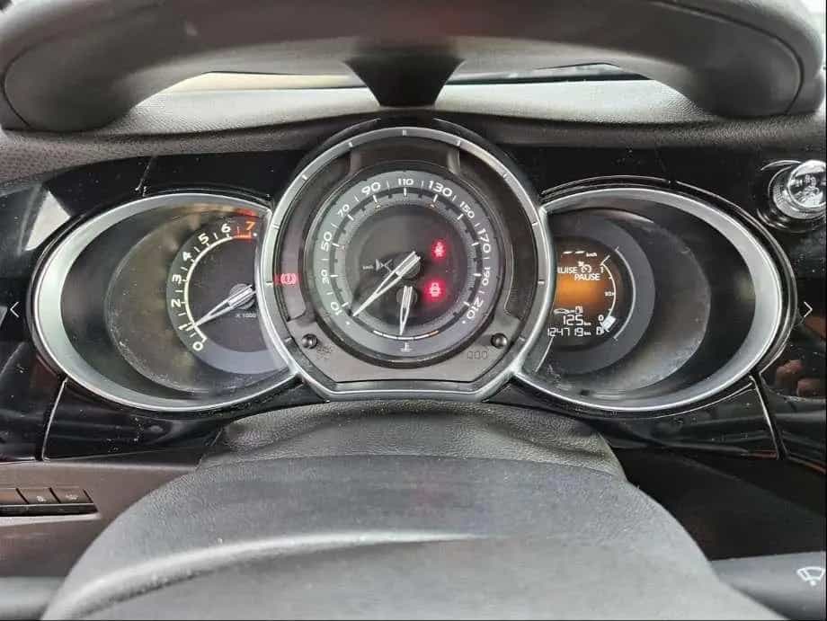 Citroën DS3 Sport Chic*TÜV Neu*Kamera*Klima*Sitzheizung 01/2017-photo-9